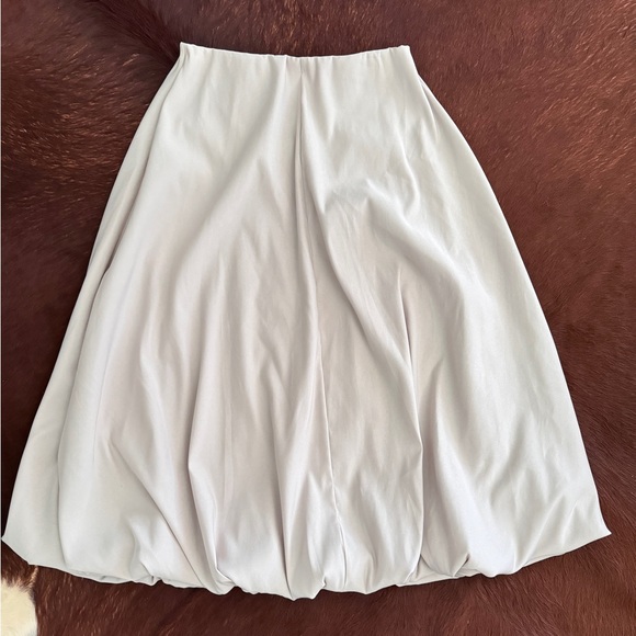 ZARA WOMAN VOLUMINOUS BALLOON SKIRT SIZE M - Picture 1 of 5